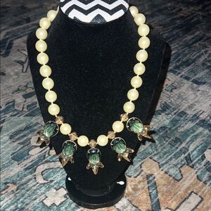 J Crew Elegant Green and Gold Beaded Necklace
